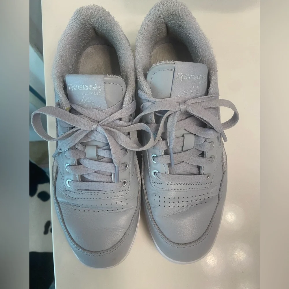 Grey Platform Reebok’s - Picture 2 of 3